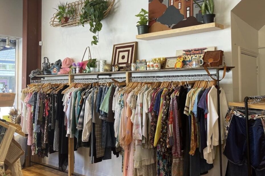 Vintage-Clothing-Stores